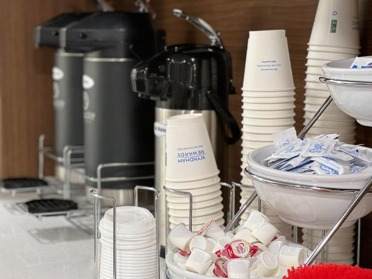 La Quinta Inn Lexington-Horse Park Екстер'єр фото