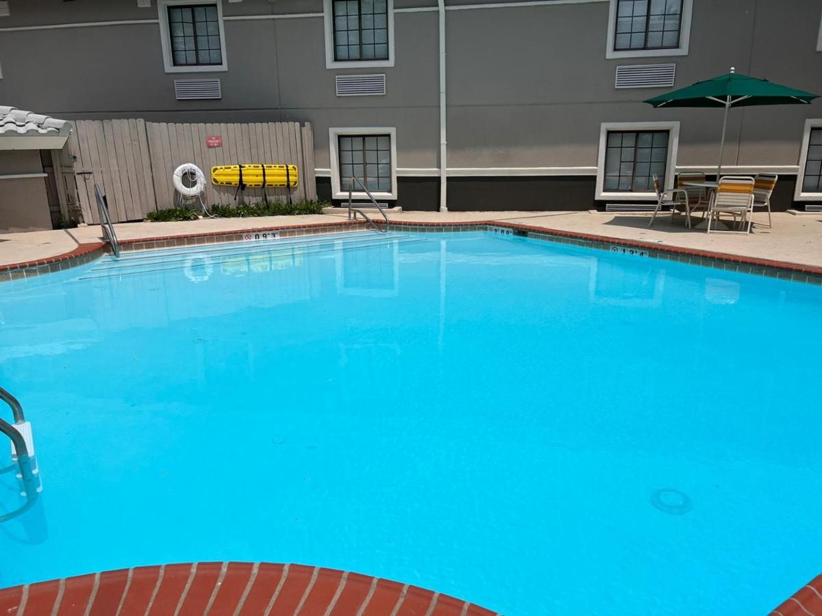 La Quinta Inn Lexington-Horse Park Екстер'єр фото