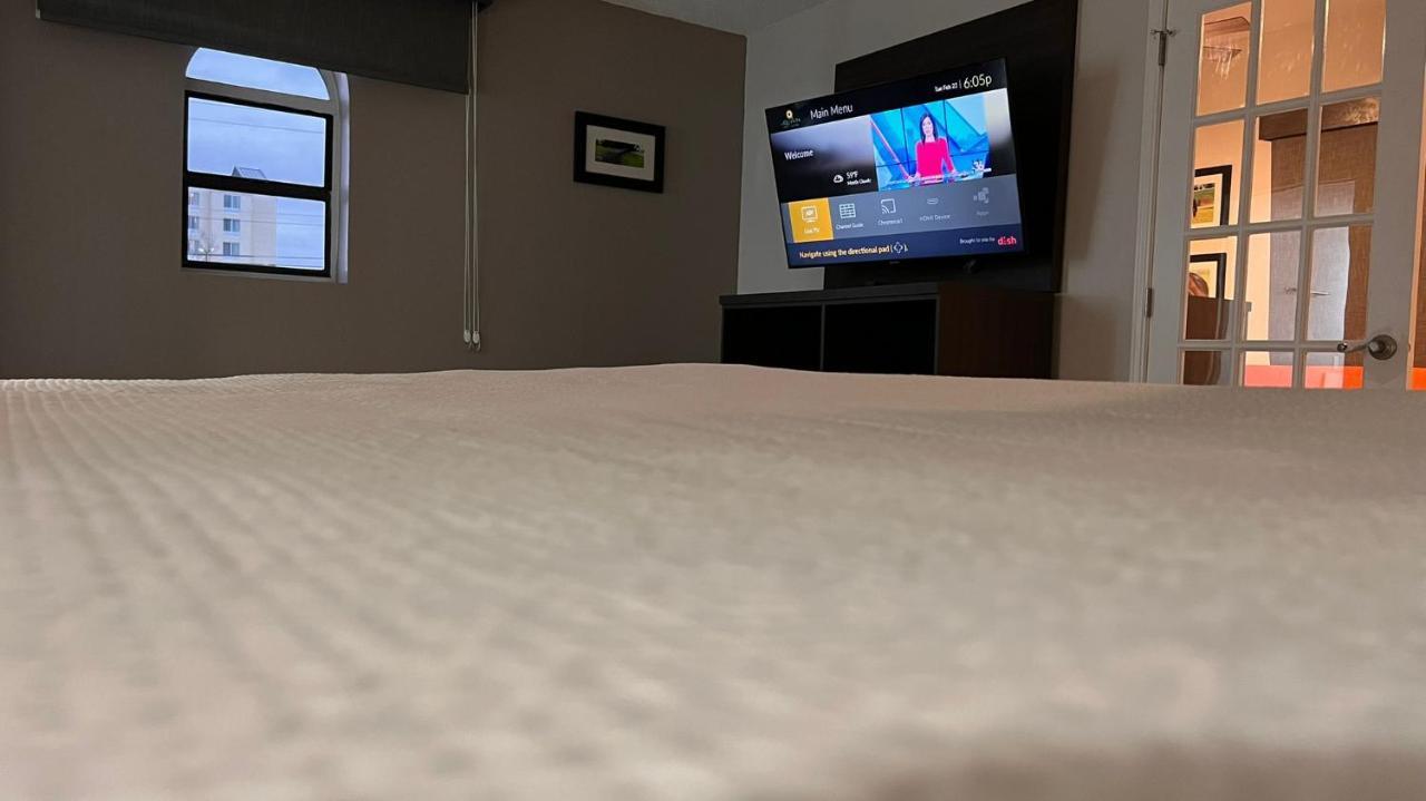 La Quinta Inn Lexington-Horse Park Екстер'єр фото