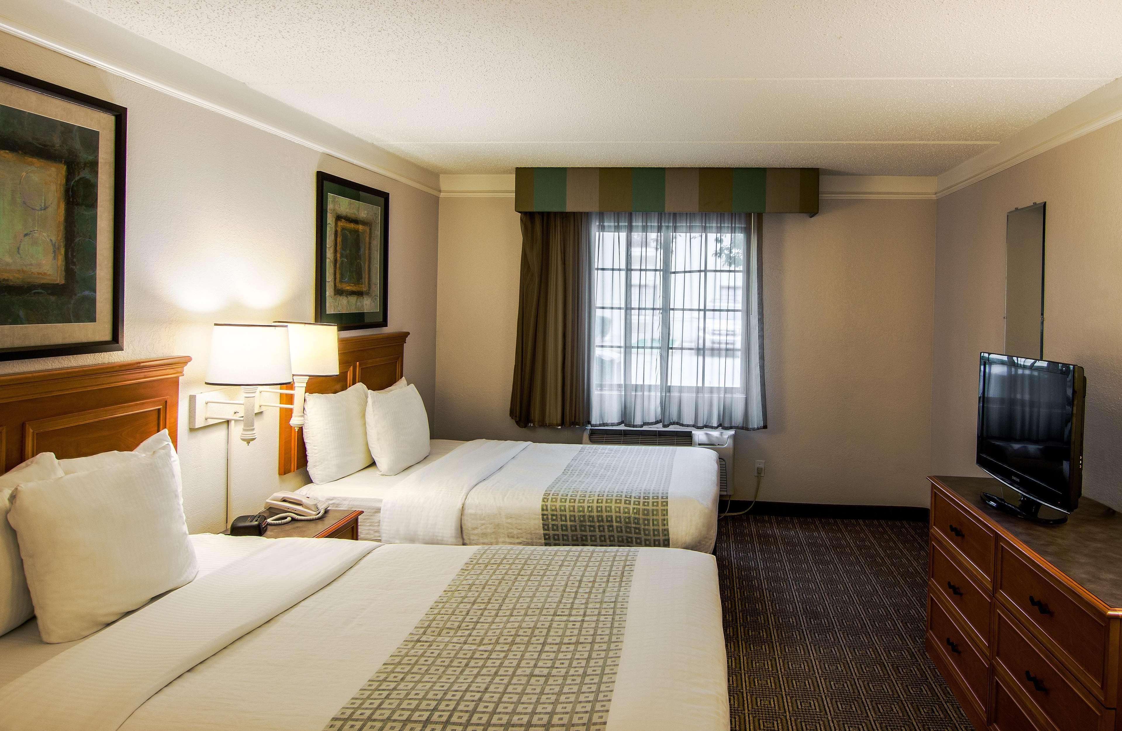 La Quinta Inn Lexington-Horse Park Екстер'єр фото
