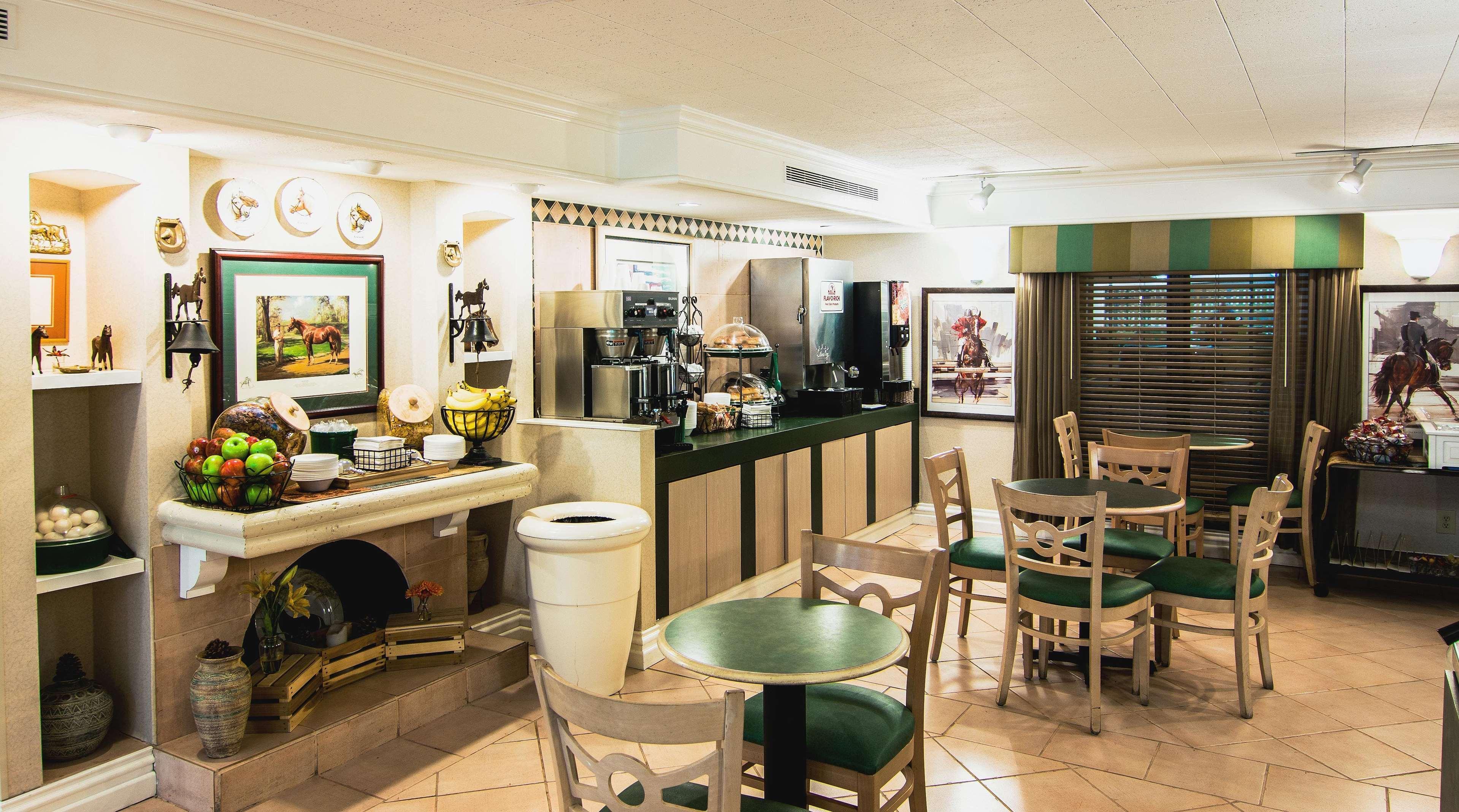 La Quinta Inn Lexington-Horse Park Екстер'єр фото