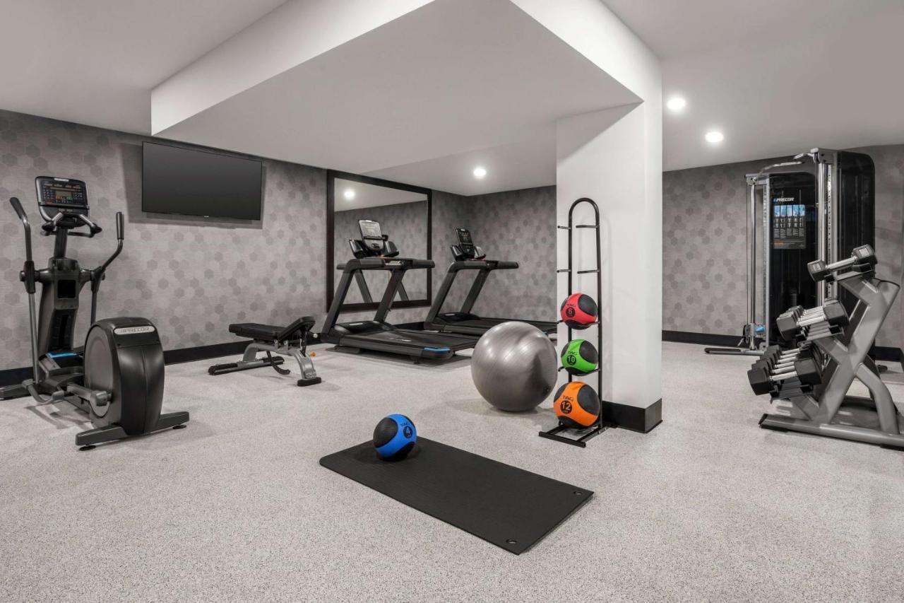 La Quinta Inn Lexington-Horse Park Екстер'єр фото