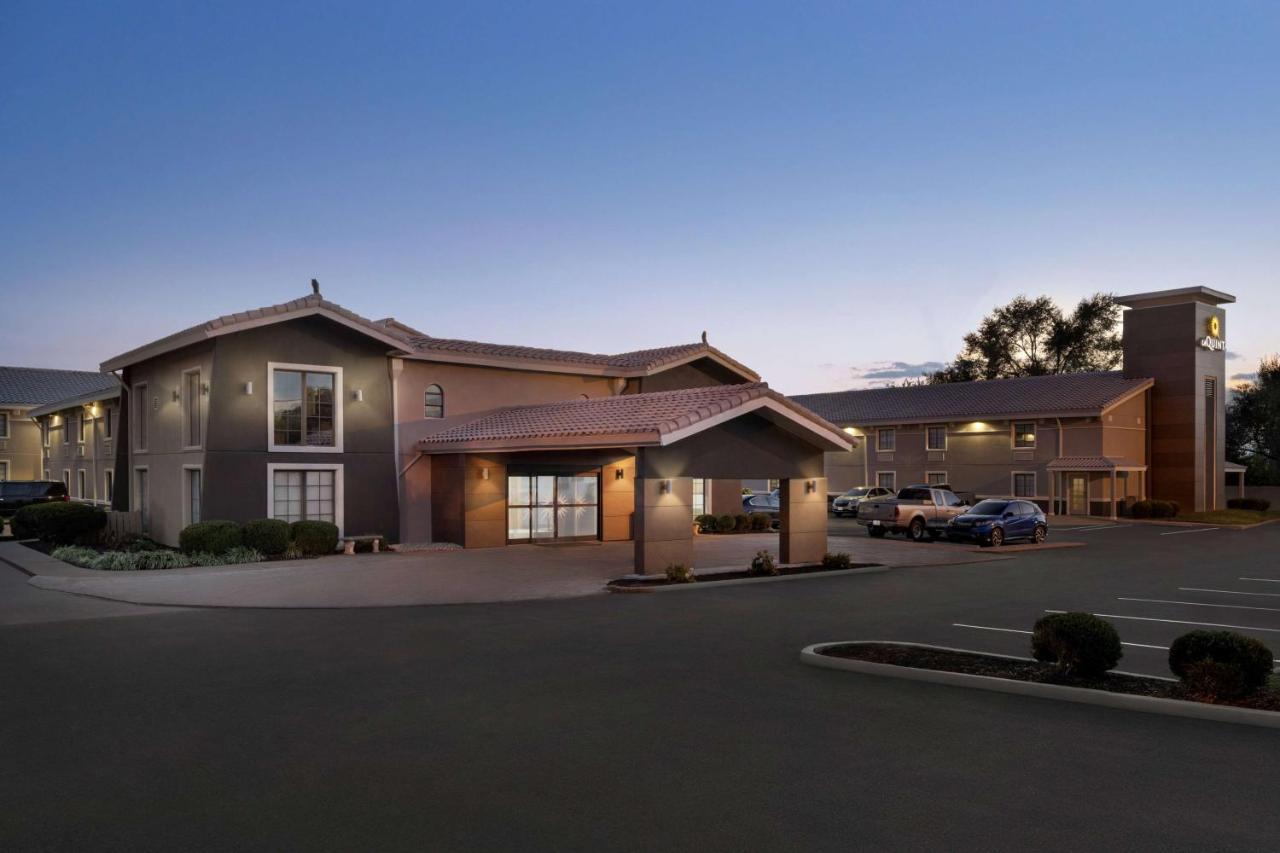 La Quinta Inn Lexington-Horse Park Екстер'єр фото